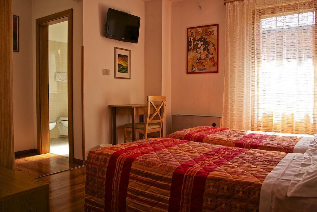 Hotel Ristorante Iris 3*